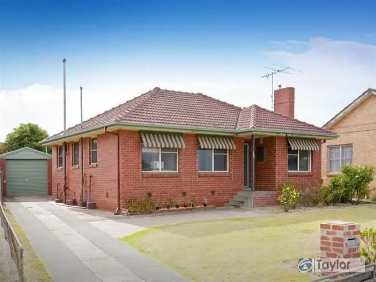 135 St Albans Road, East Geelong VIC 3219