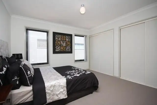 Fifth view of Homely apartment listing, 4/2 Namatjira Drive, Weston ACT 2611