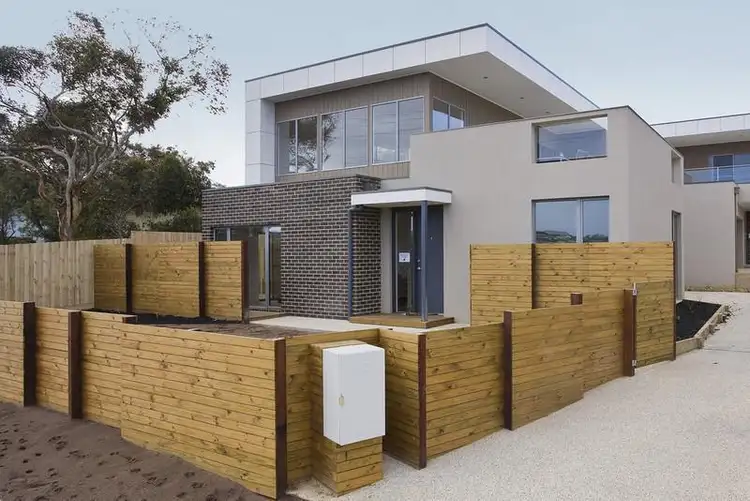 1/20-22 Surf Coast Highway, Torquay VIC 3228