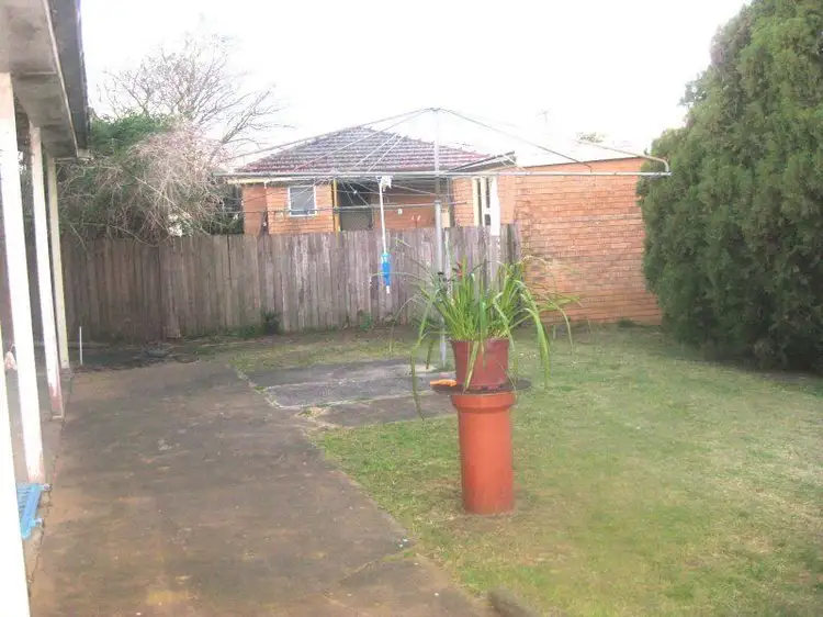Second view of Homely villa listing, 1/6 Little Church St, Windsor NSW 2756