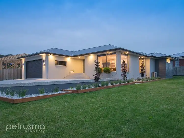 20 Mariah Crescent, Oakdowns TAS 7019