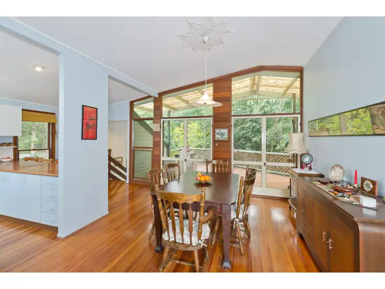 61 Moordale Street, Chapel Hill QLD 4069