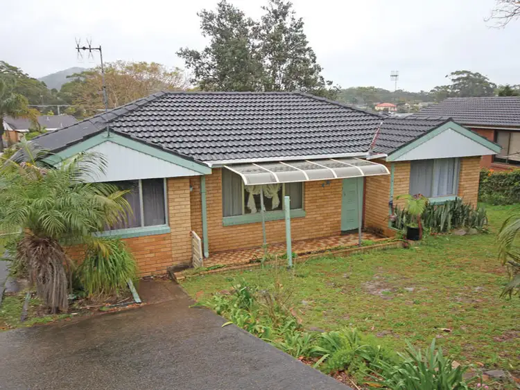 Second view of Homely house listing, 1/14 Essendene Road, Shoal Bay NSW 2315