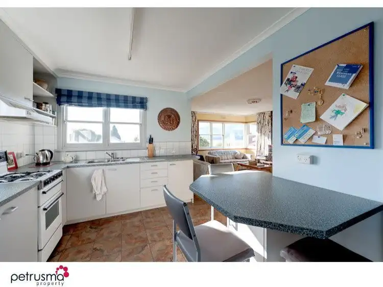 Sixth view of Homely house listing, 2 Dunedin Close, Claremont TAS 7011