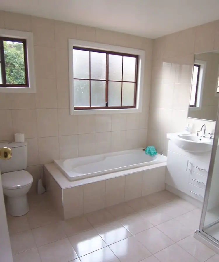 Fifth view of Homely house listing, 1/5 Racecourse Road, Bright VIC 3741