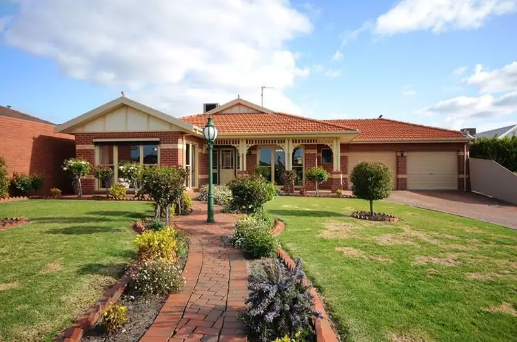 2 Ashwin Close, Horsham VIC 3400