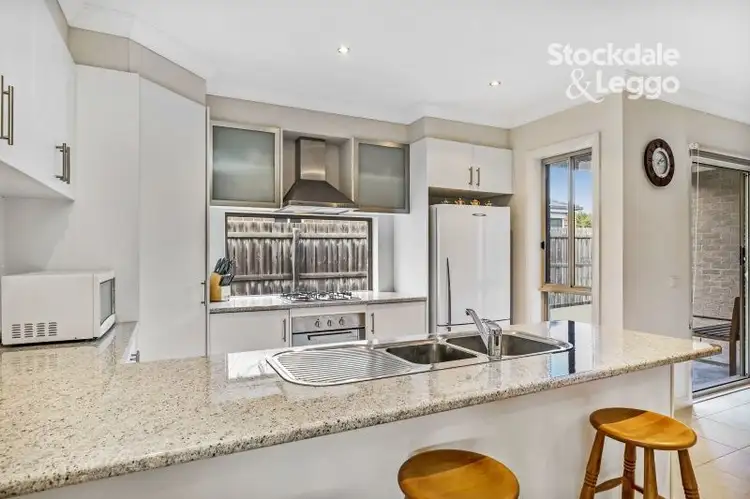 Second view of Homely house listing, 11 KINGSBARN COURT, Cranbourne VIC 3977