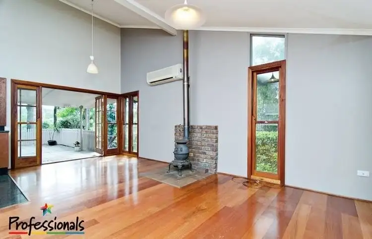 Fourth view of Homely house listing, 10 Irruka Crescent, Ferny Hills QLD 4055