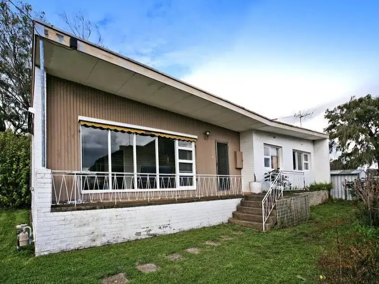 1 Downshire Road, Belmont VIC 3216