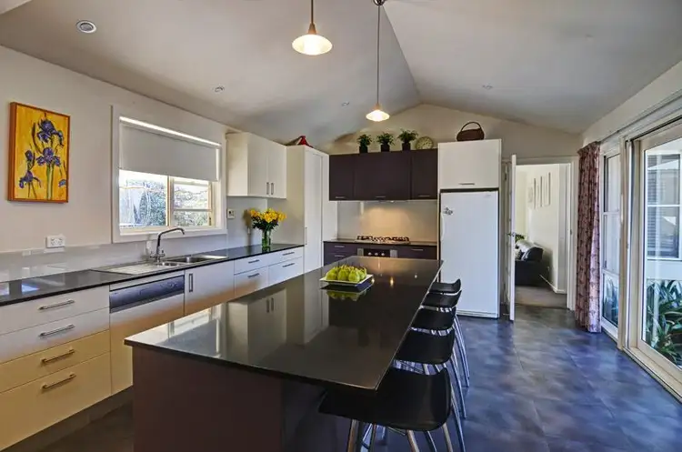 Second view of Homely house listing, 7 Boolaroo Place, Orange NSW 2800