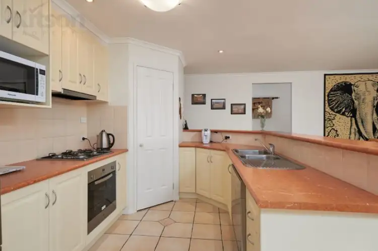 Second view of Homely house listing, 19 Dobell Place, Lloyd NSW 2650