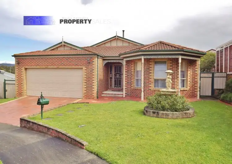 10 Rita Court, Newborough VIC 3825