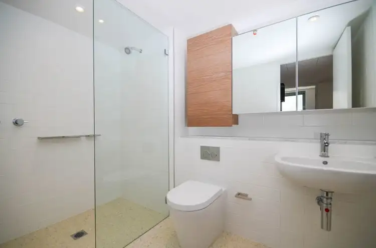 Fifth view of Homely apartment listing, R411/200-220 Pacific Highway, Crows Nest NSW 2065