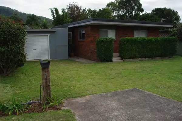 7 Jerry Bailey Rd, Shoalhaven Heads NSW 2535