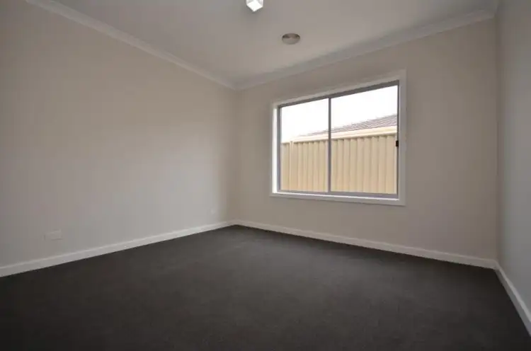 Sixth view of Homely townhouse listing, 2/15 Burnett Street, Horsham VIC 3400