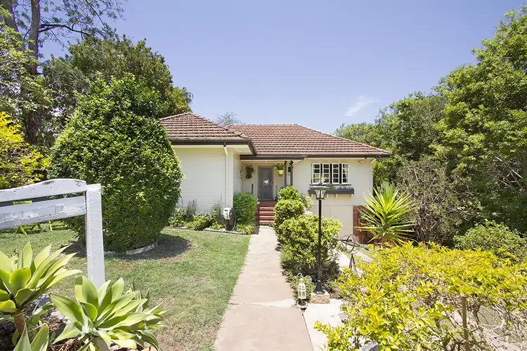 10 Terang Street, Newmarket QLD 4051