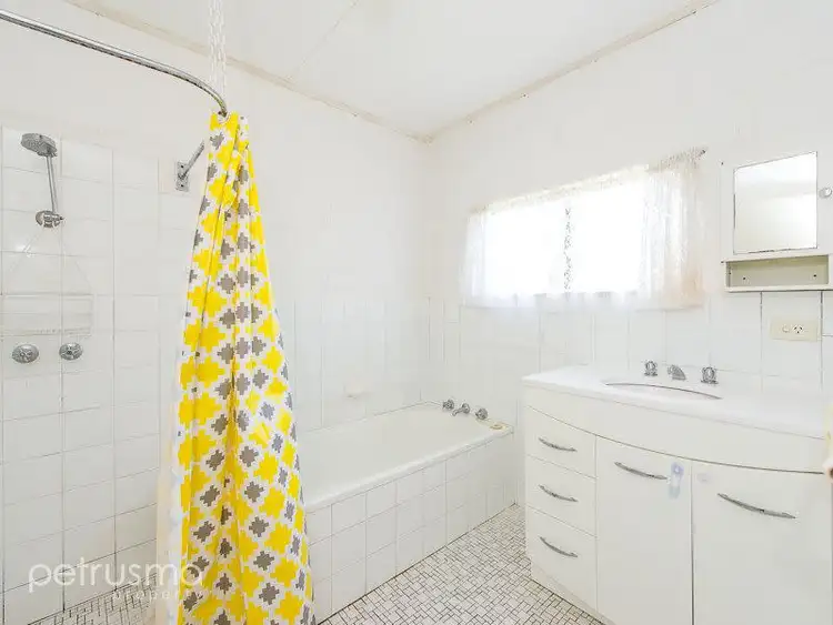 Sixth view of Homely unit listing, 2/1 View st, Blackmans Bay TAS 7052