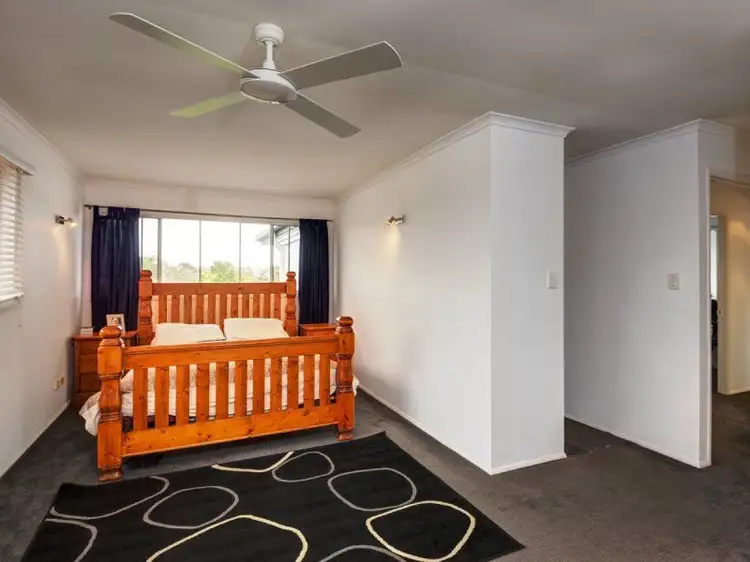 Fifth view of Homely house listing, 2 Leet Ct, Arundel QLD 4214
