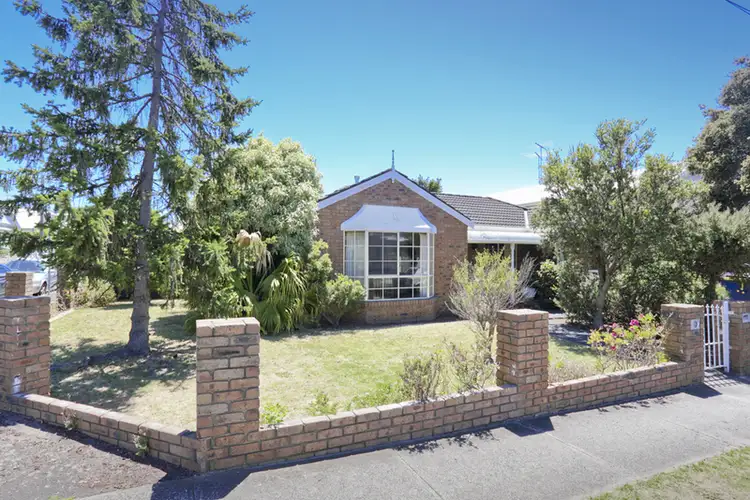 1/8 Clarke Street, Newtown VIC 3220