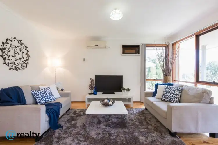 2/2 Haughton Court, Hampton Park VIC 3976