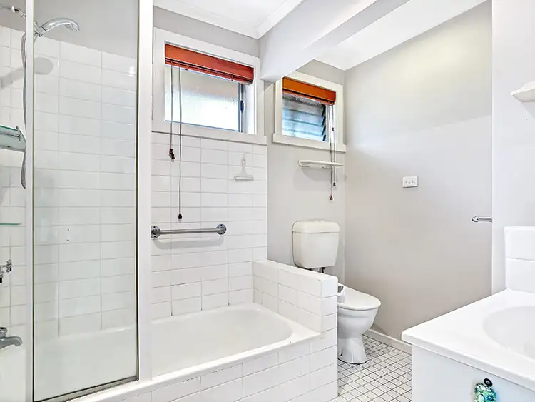 Third view of Homely villa listing, 4/14 McCracken Avenue, Pascoe Vale VIC 3044