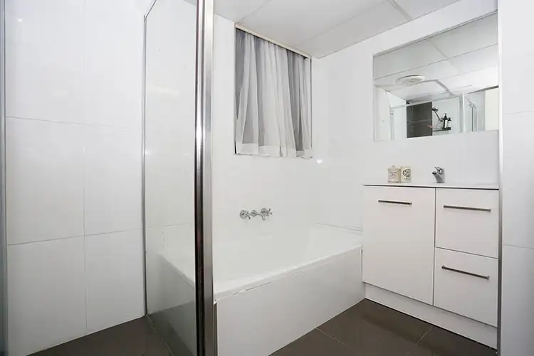 Seventh view of Homely apartment listing, 2/150 Surf Parade, Broadbeach QLD 4218