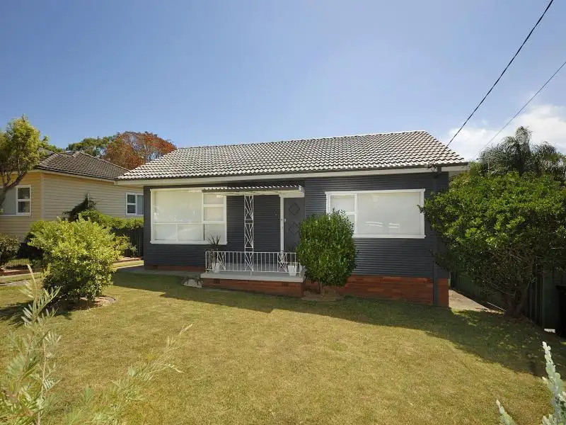 Main view of Homely house listing, 33 Burraddar Avenue, Engadine NSW 2233