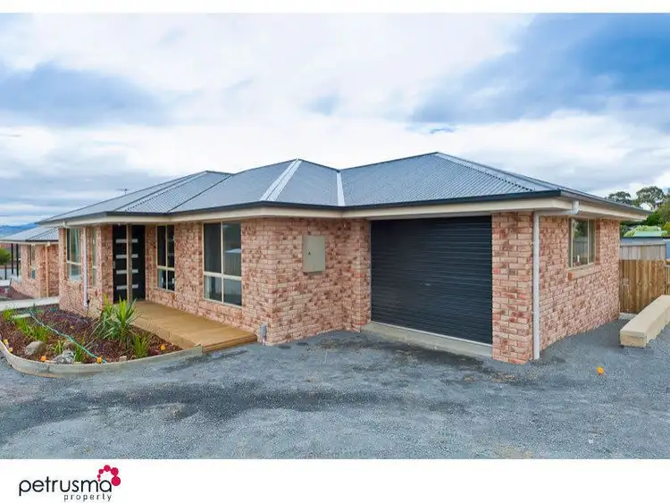 2/17 Singapore Street, Midway Point TAS 7171