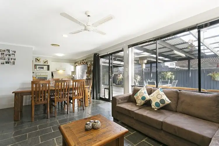 7 JULIA COURT, Cranbourne North VIC 3977