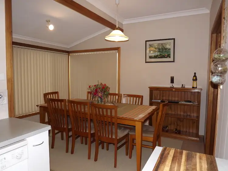 Seventh view of Homely house listing, 27 Heather Grove, Newborough VIC 3825