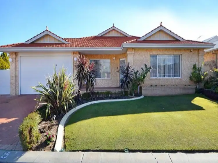 25 Wakeley Way, Duncraig WA 6023