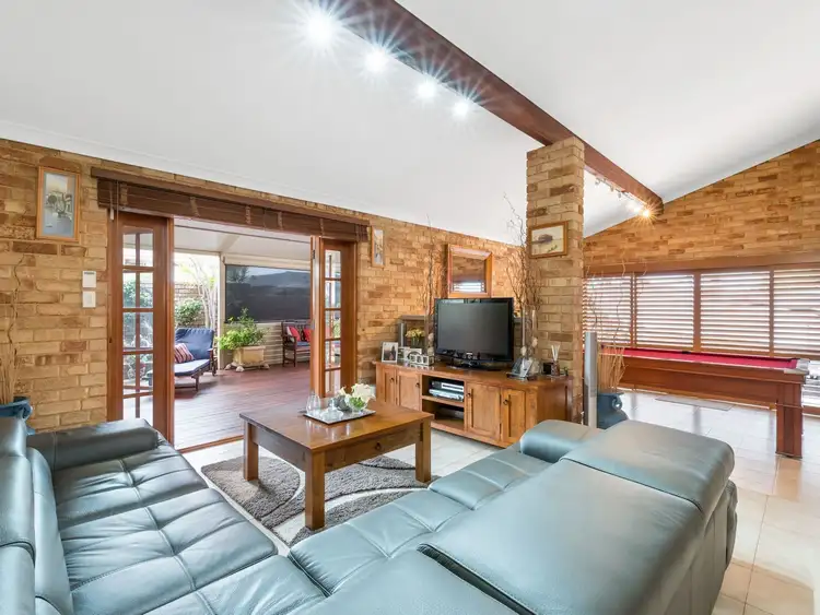 6 Chesterton Street, Spearwood WA 6163