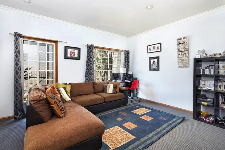 Second view of Homely house listing, 5 Waratah Road, Engadine NSW 2233