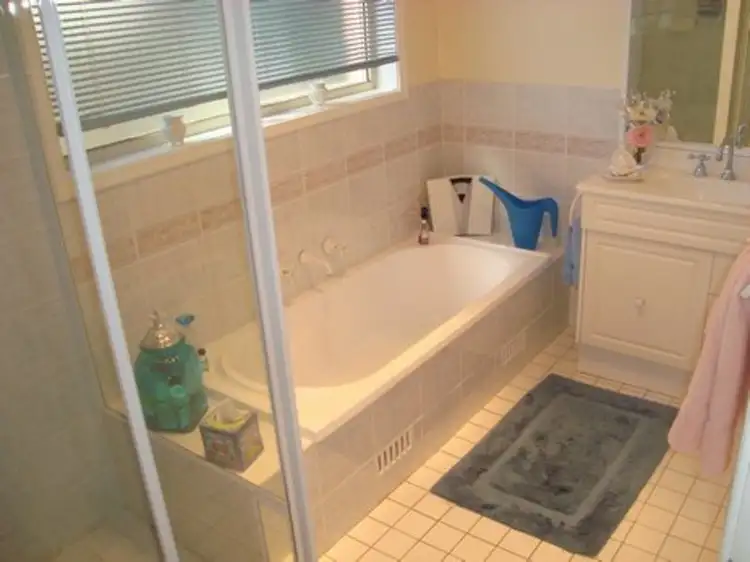 Seventh view of Homely villa listing, 2/32 Greenvale Rd, Green Point NSW 2251