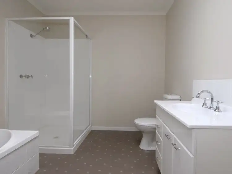 Sixth view of Homely unit listing, 1/211 Roslyn Avenue, Blackmans Bay TAS 7052