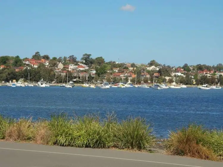 83 Henley Marine Drive, Rodd Point NSW 2046