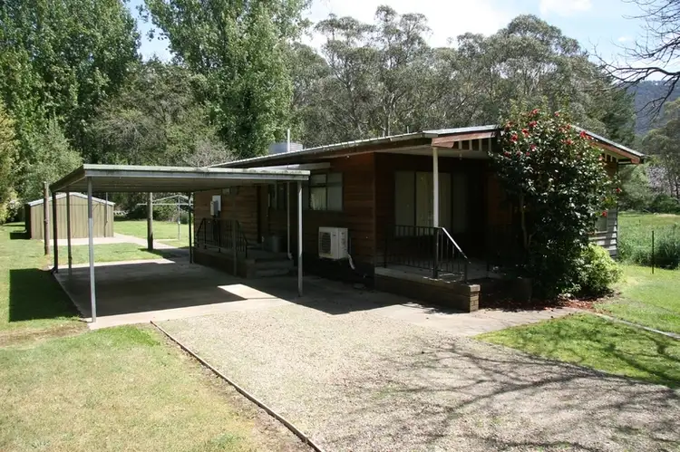 48 Great Alpine Road, Harrietville VIC 3741