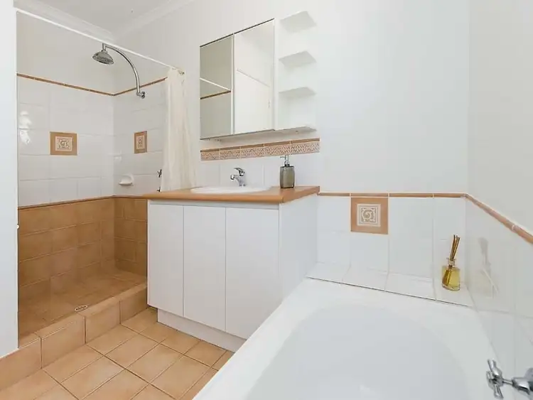 Fifth view of Homely villa listing, 4/41 Cyril Street, Bassendean WA 6054