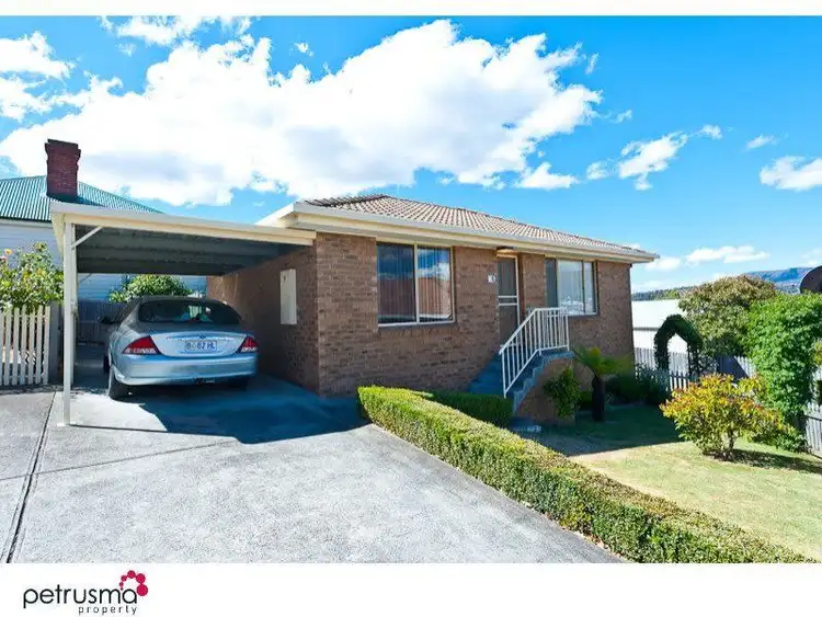 2 / 19a Rosbar Street, Claremont TAS 7011