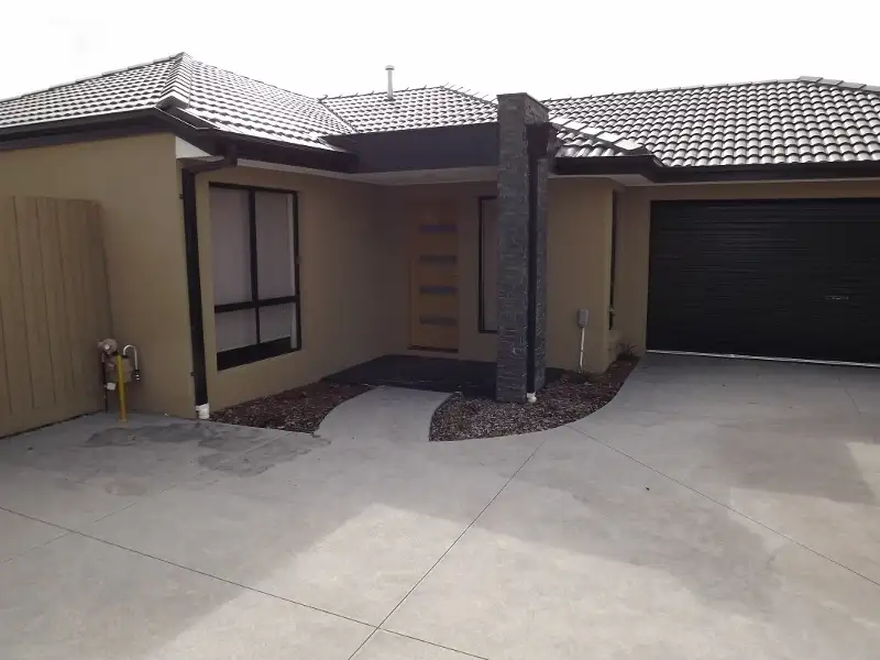 Main view of Homely townhouse listing, 2/10 Sweetwater Place, Moe VIC 3825