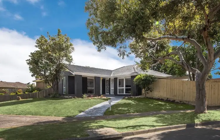 12 Jeffrey Street, Hampton Park VIC 3976
