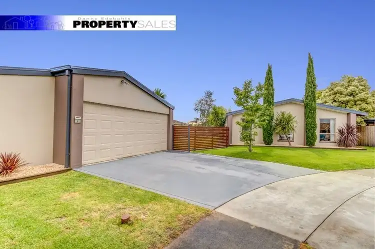6 Hall Court, Newborough VIC 3825
