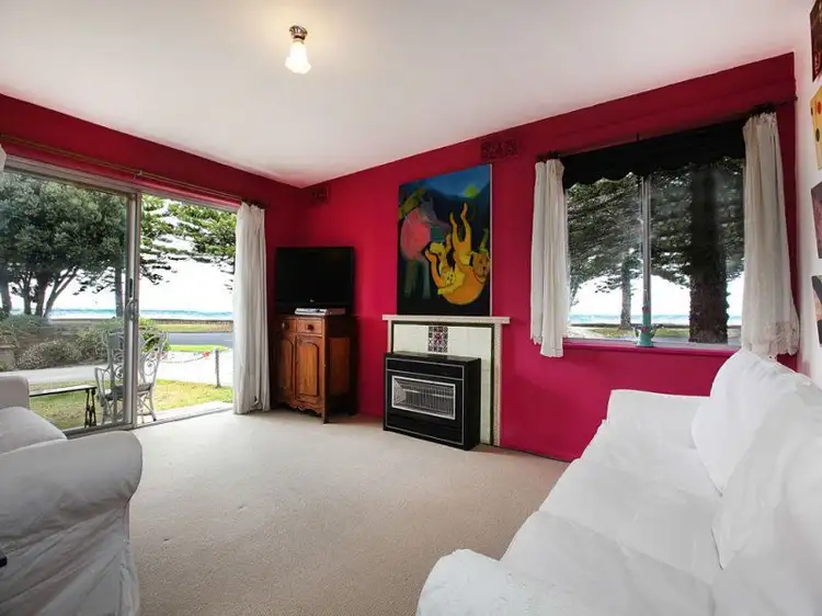 1/261 Esplanade, Altona VIC 3018