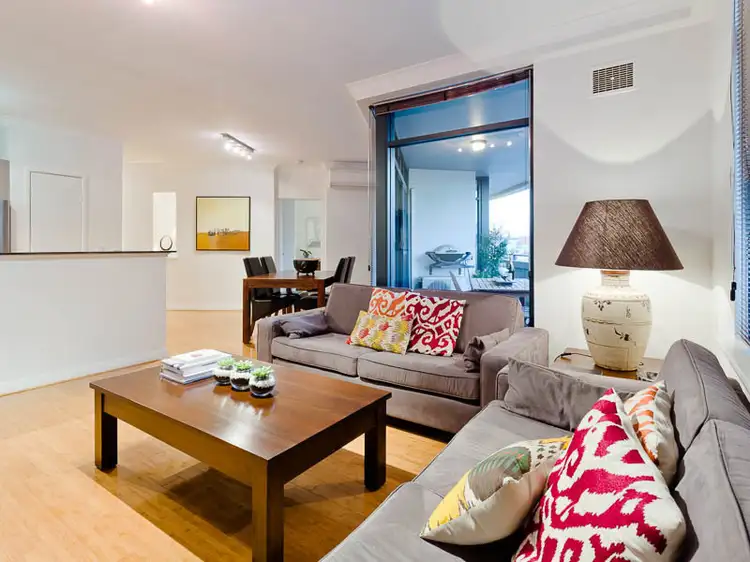 2/1 Simper Street, Wembley WA 6014