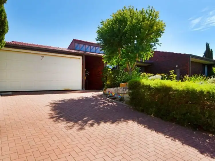 7 Merlin Drive, Carine WA 6020