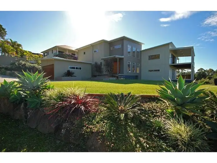 11 Hoop Pine Lane, Suffolk Park NSW 2481