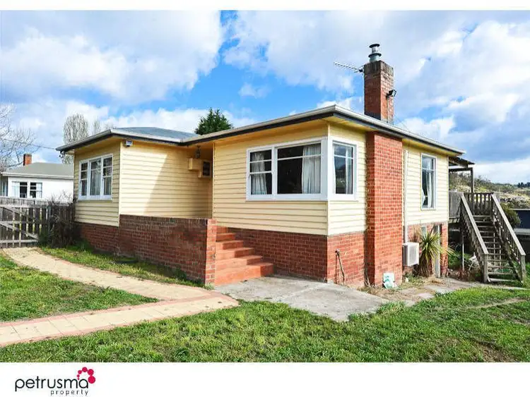 5 Derwent Avenue, Geilston Bay TAS 7015