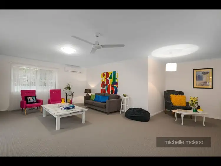 Fifth view of Homely house listing, 1 Arabilia Close, Chapel Hill QLD 4069