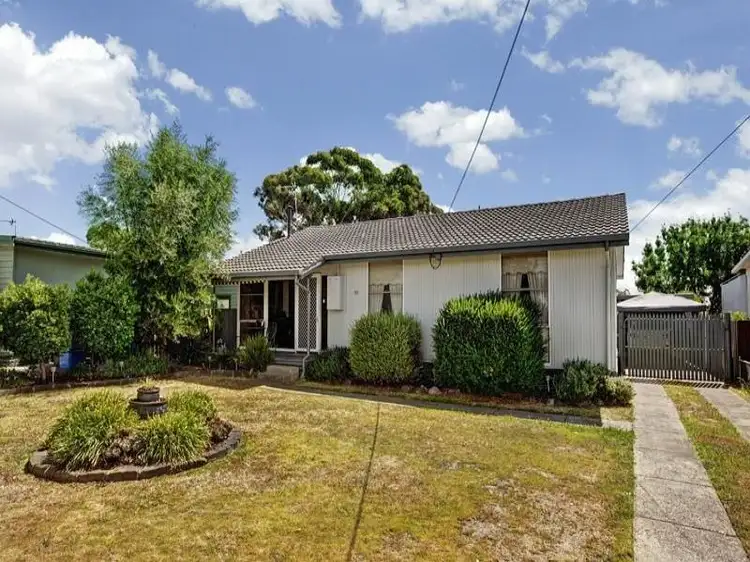 37 HOWE STREET, Seymour VIC 3660