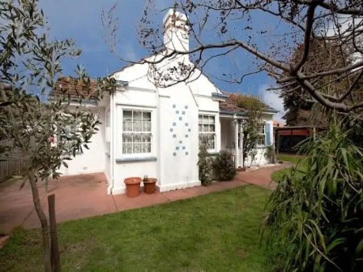 Seventh view of Homely house listing, 2 Seaview Cresent, Seaholme VIC 3018